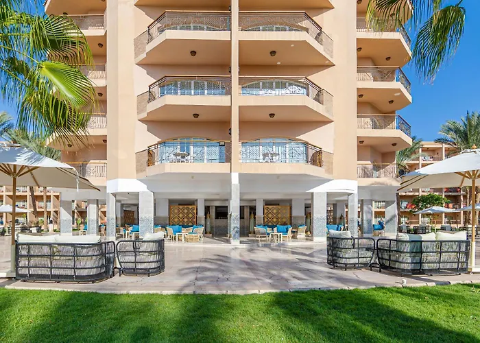 منتجع Siva Grand 4*
