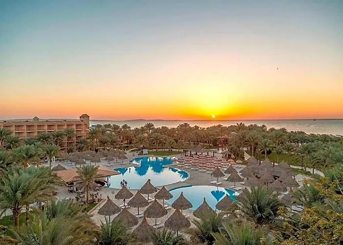 Siva Grand منتجع 4*