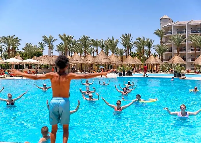Siva Grand منتجع 4*