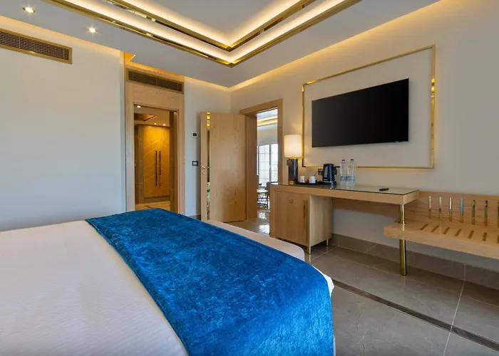 Siva Grand Resort